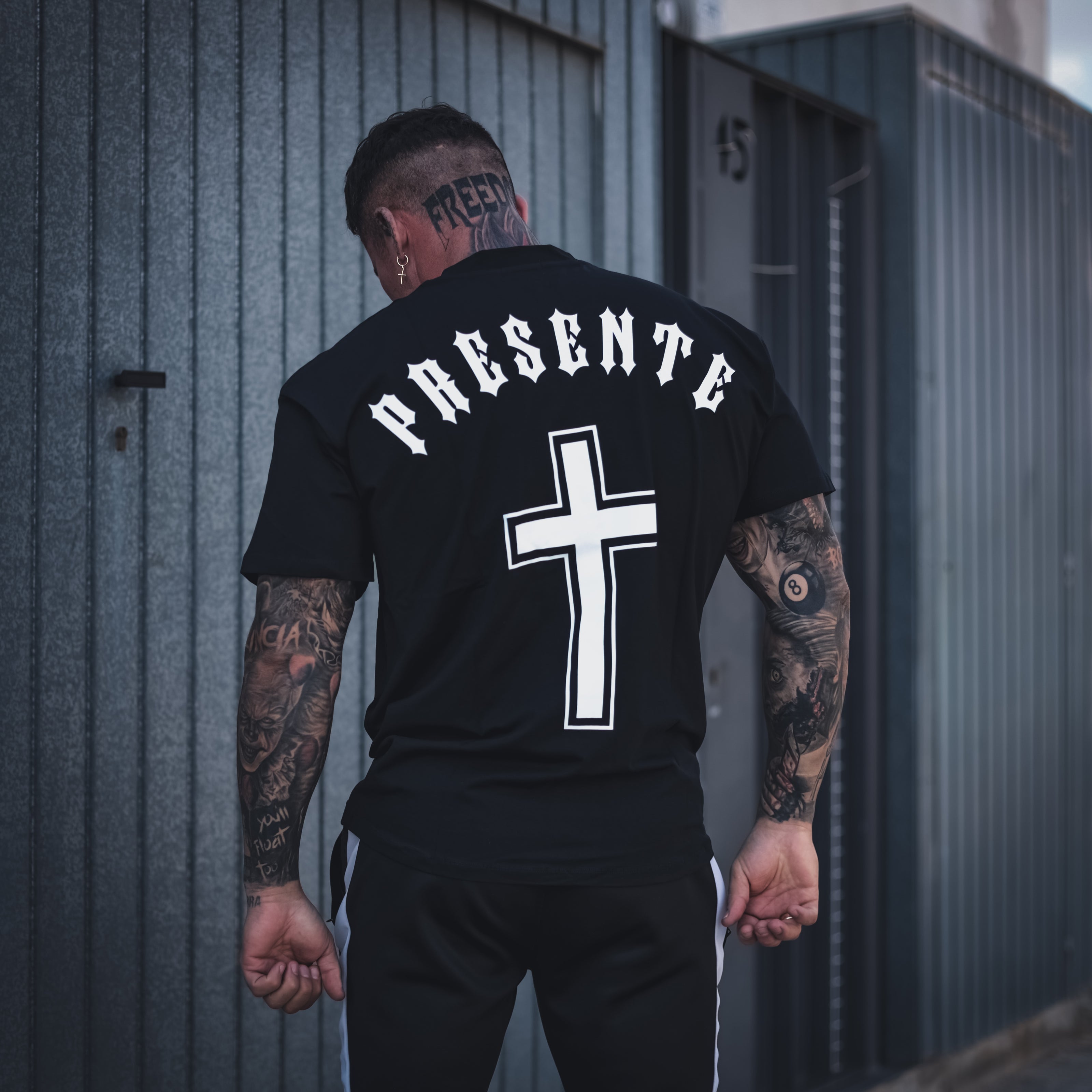 Camiseta Edición Presente - Oversize (Unisex)