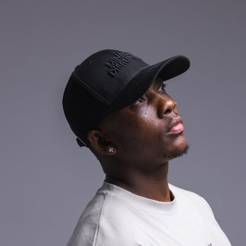 Gorra negra Mindset Disruptive