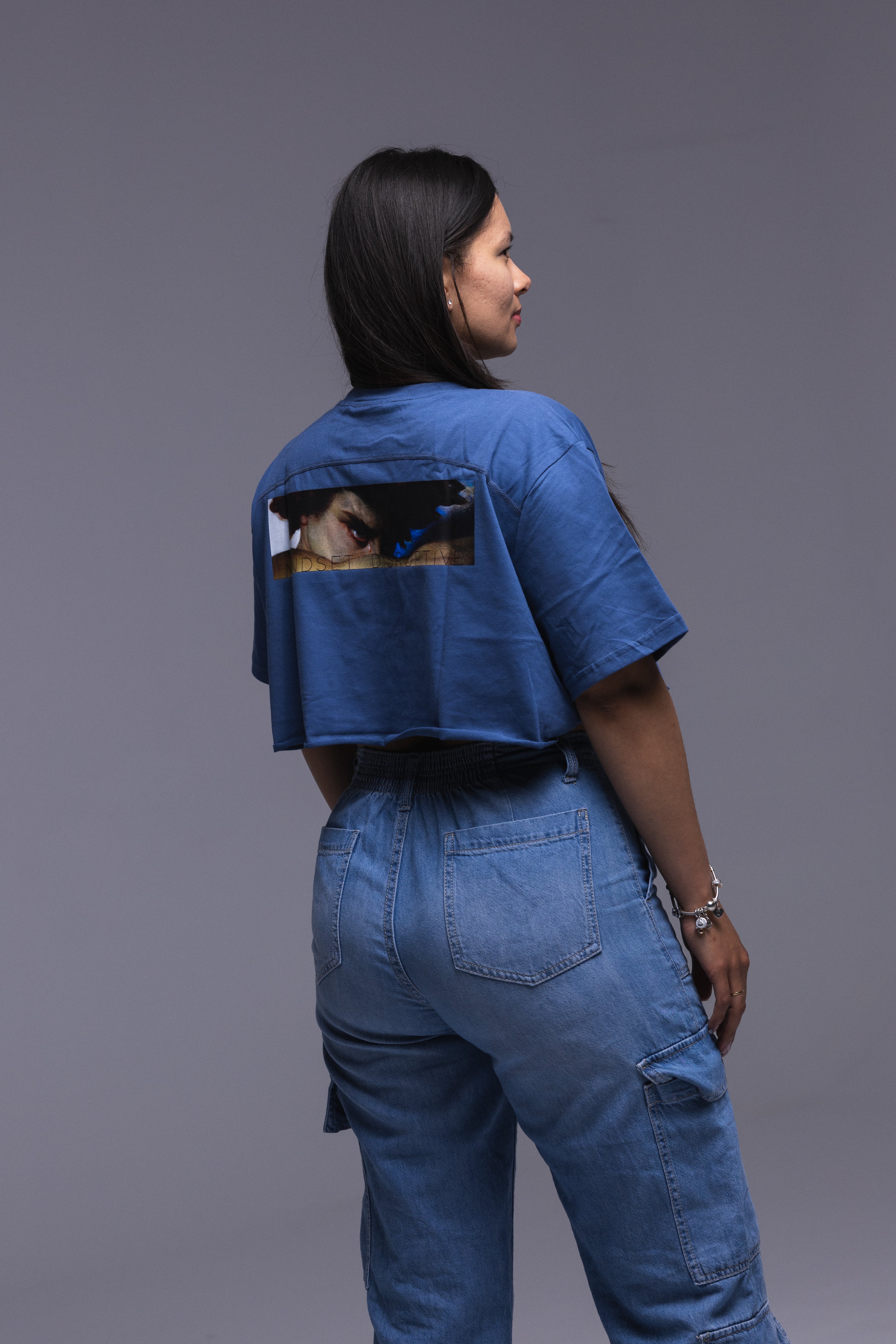 Pack Secreto Mujer - Camiseta Mujer Lucifer + 2 Accesorios Exclusivos